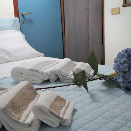 Appartamento Accogliente Mansarda Nel Cuore Dell Antica Livorno Esterno foto